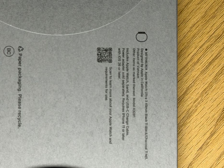 Apple Watch Ultra 3 Black Titanium Case/ Charcoal Trail Loop M/L MF1H4