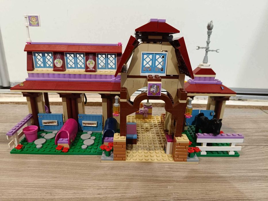 Lego Friends + biały pudel