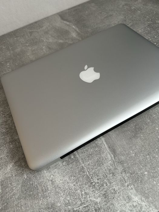 MacBook Pro 13" Mid 2012 Core i5 2.5 GHz / SSD 500 GB / DDR3 16 GB
