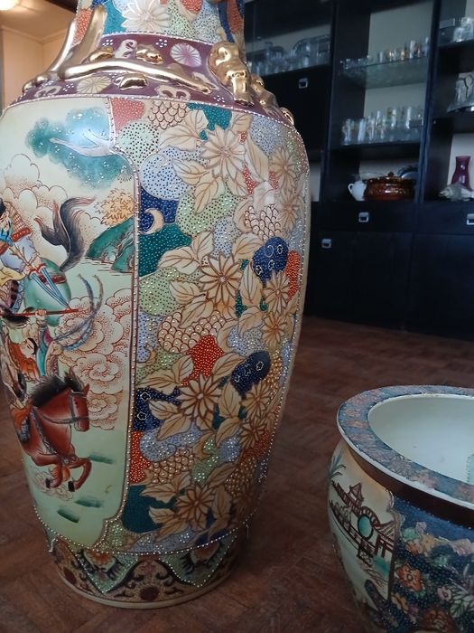 Pote chinês e vaso, muito bonito, anos 80.