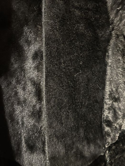 Жіноча зимова дублянка, з каптуром, чорна (нова)