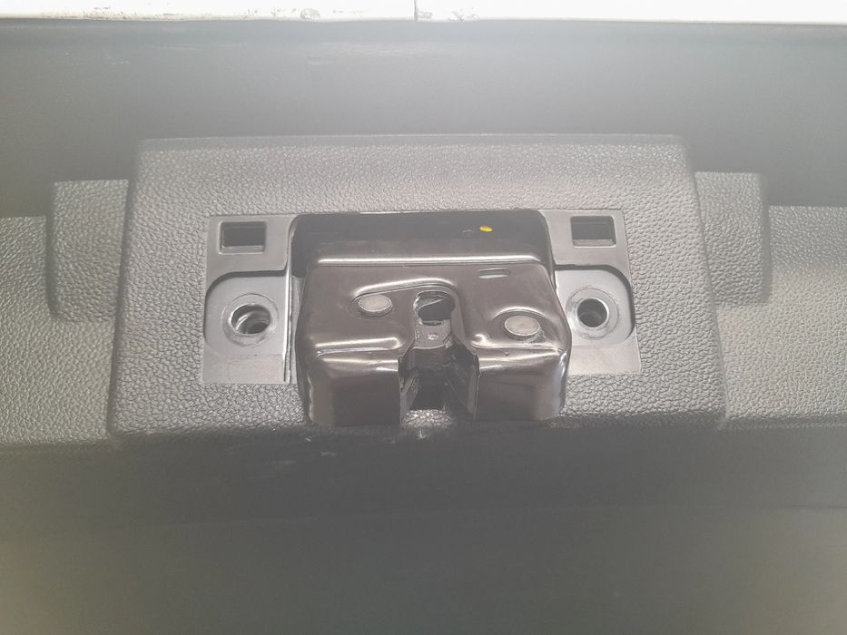 Fechadura / fecho da mala RENAULT Captur II