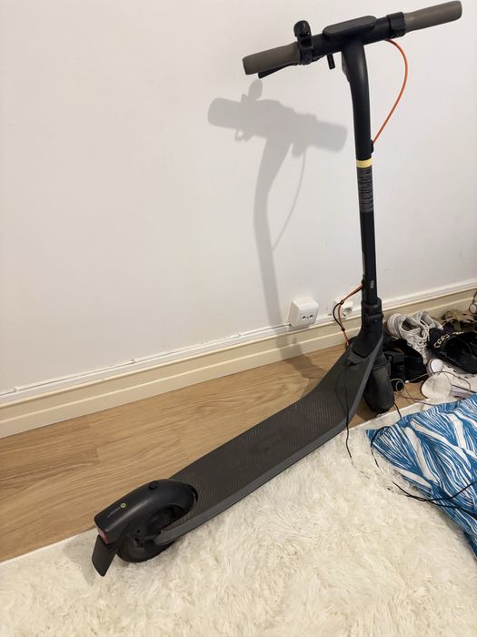 Trotinete elétrica avariada para peças