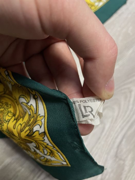 Платок Pierre Balmain