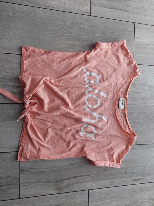 Przewiewna letnia bluzeczka aloha zawiązywana na dole S 36 gina tricot
