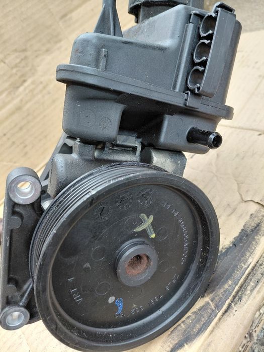 Bomba direçao assistida w204
