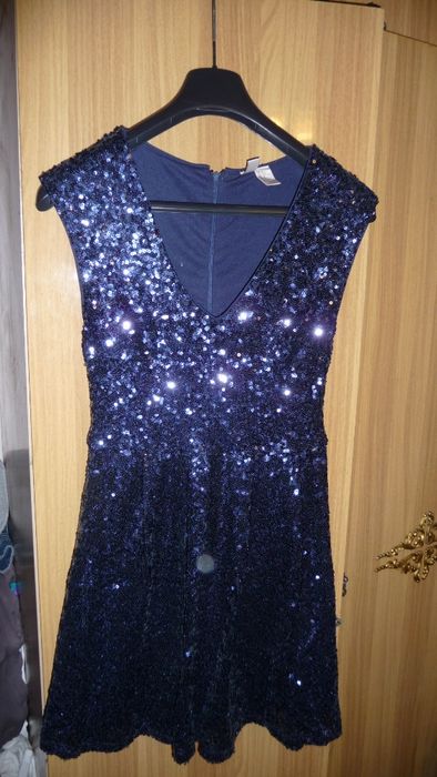 Нарядное платье на торжество , или выпускной вечер.