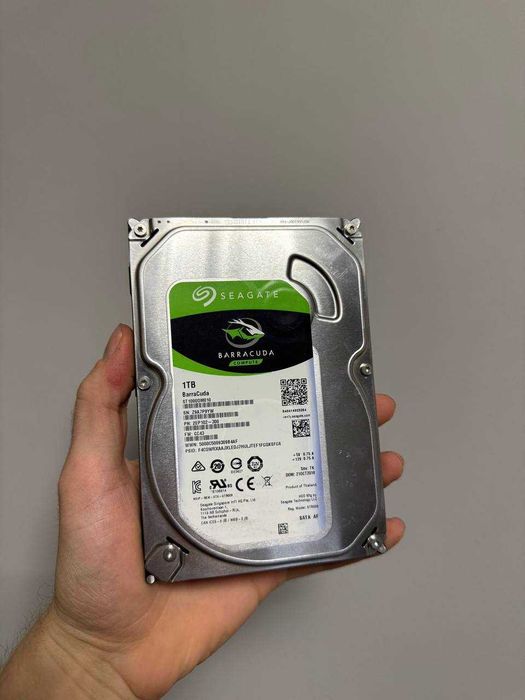 Жорсткий диск Seagate Barracuda 1TB 7200RPM SATA 3