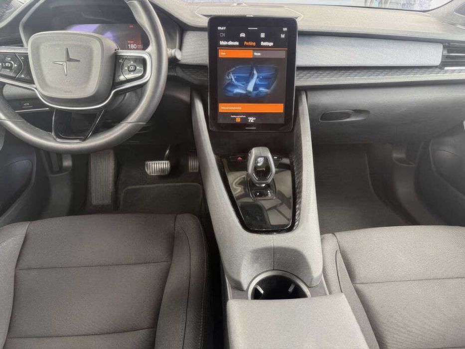 Polestar 2      2023