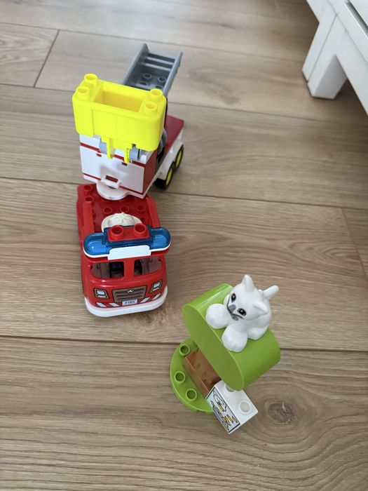 LEGO DUPLO 10969 – Wóz strażacki