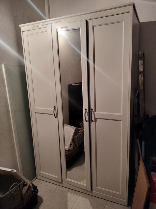 Roupeiro IKEA - Bem estimado
