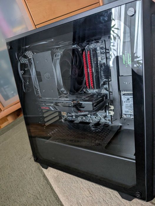 Komputer Stacjonarny, Gamingowy | RX 6650 XT | Ryzen 5 3600 | 48GB RAM | B550 Tomahawk | NZXT 850W | be quiet! 500DX