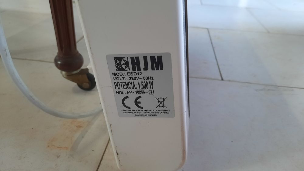 Aquecedor em bom estado, seminovo. 1500w