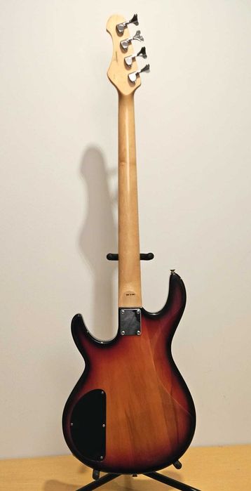 Samick tipo Musicman Stingray, Made in Korea