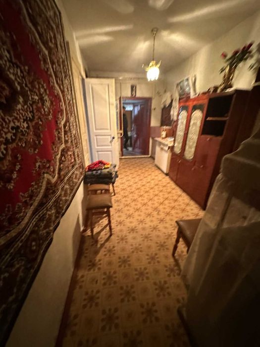 Будинок у самому центрі села Димер з усіма комунікаціями