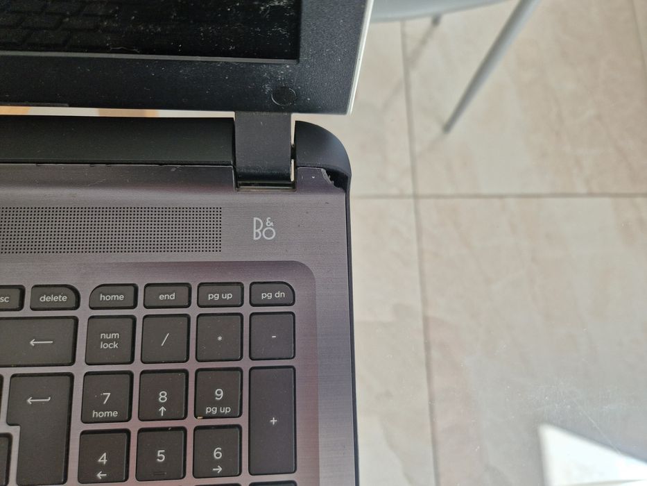 HP Pavillion 15-ab208np Corei7