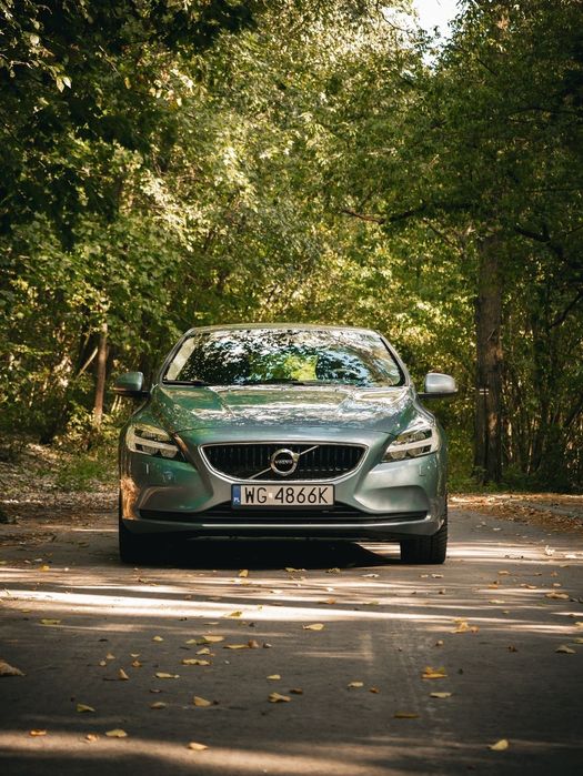 Volvo V40 Volvo V40 D2 2.0 lift full LED webasto książka serwisowa nawigacja hak