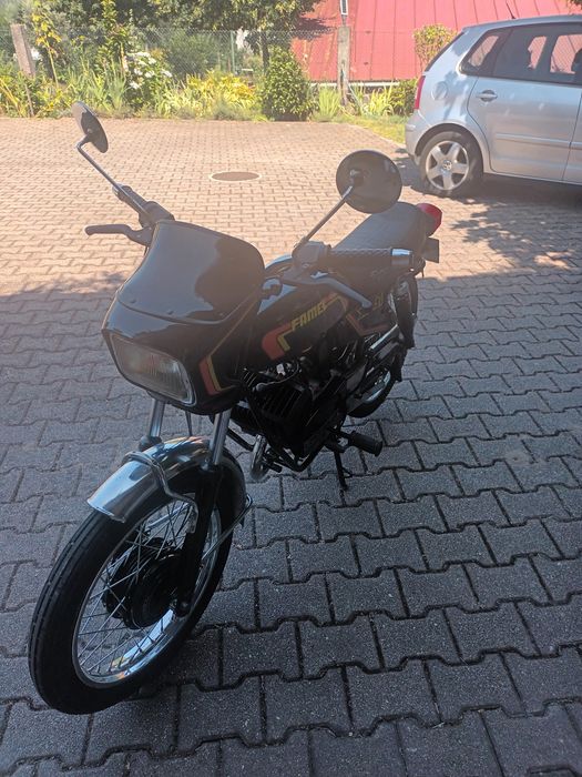 Vendo motorizada em estado novo em estado novo