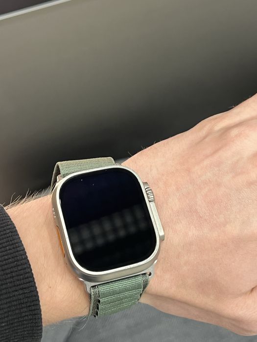 Бу Apple Watch Ultra 49mm Titanium Case with Green Alpine Loop Medium