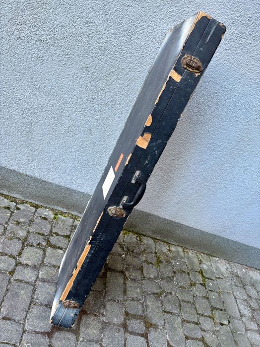 Walizka pokrowiec case na gitarę basową