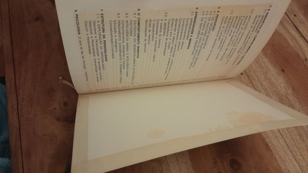 Livro Psicologia 10.° 11.° anos Maria Eduarda Rodrigues e Franciso Nun