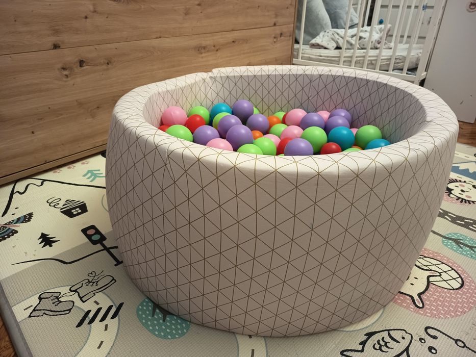 Basen z kulkami dla dzieci