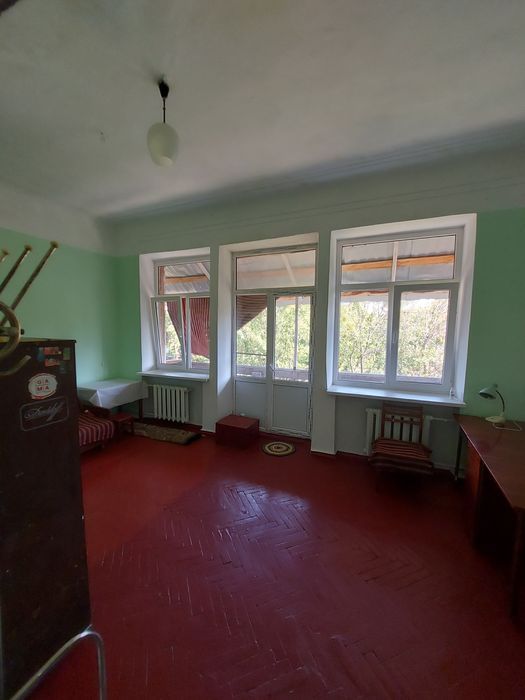 Продам гостинку парк Артема ул. Дизельная