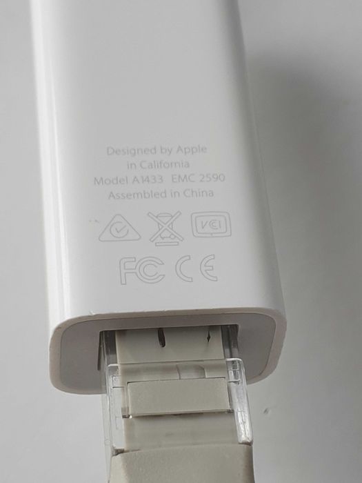 Apple Thunderbolt to Gigabit Ethernet  A1433 MD463ZM/A +кабель CAT6 3м