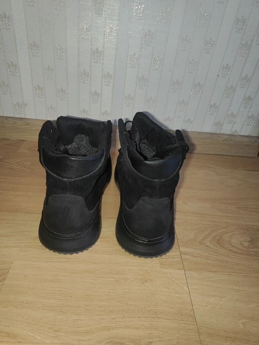 Чоловічі ботинки