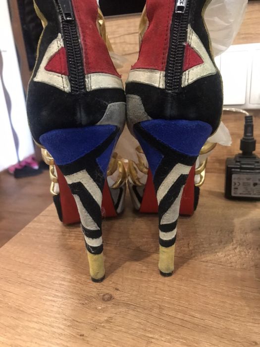 Christian Louboutin piękne sandałki szpilki niespotykane