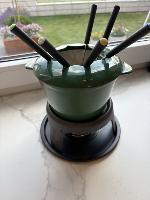 Zestaw do fondue 6 osób żeliwny emaliowany