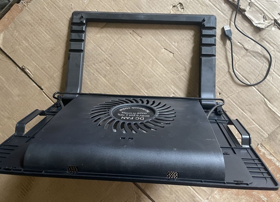 Охлаждающая подставка для ноутбука с USB хабом