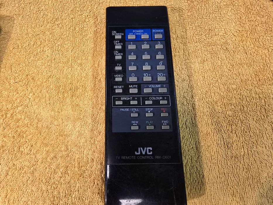 JVC RM-C601  oryginalny pilot zdalnego sterowania.