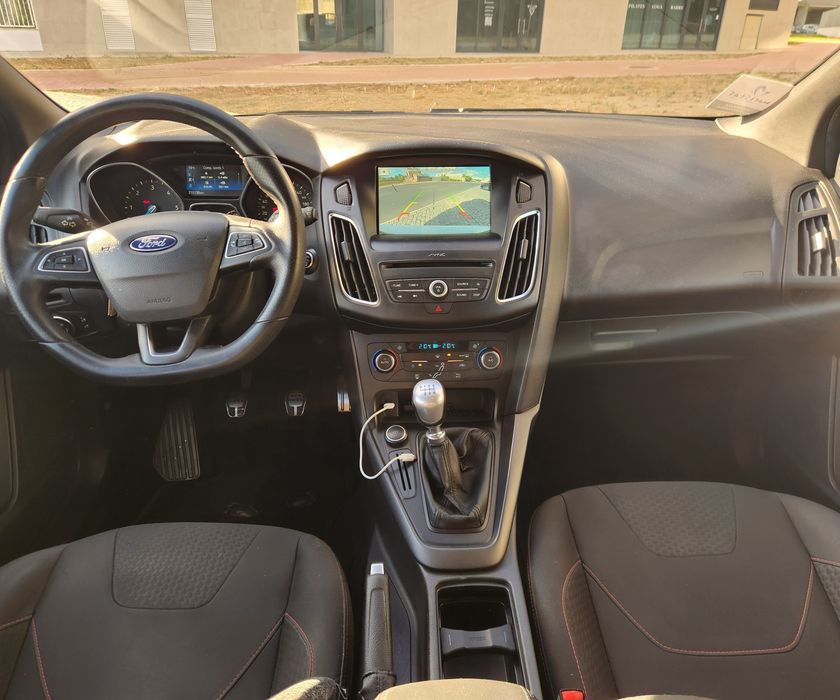 Ford Focus 1.5 TDCI - ST Line. Gasóleo.