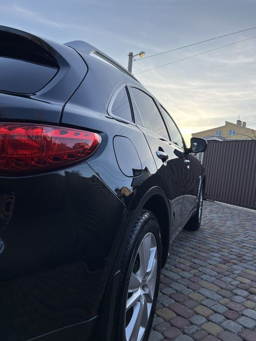 Продам Infiniti QX70