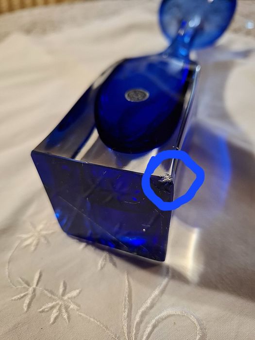 Szwedzki wazon w kobaltowym kolorze