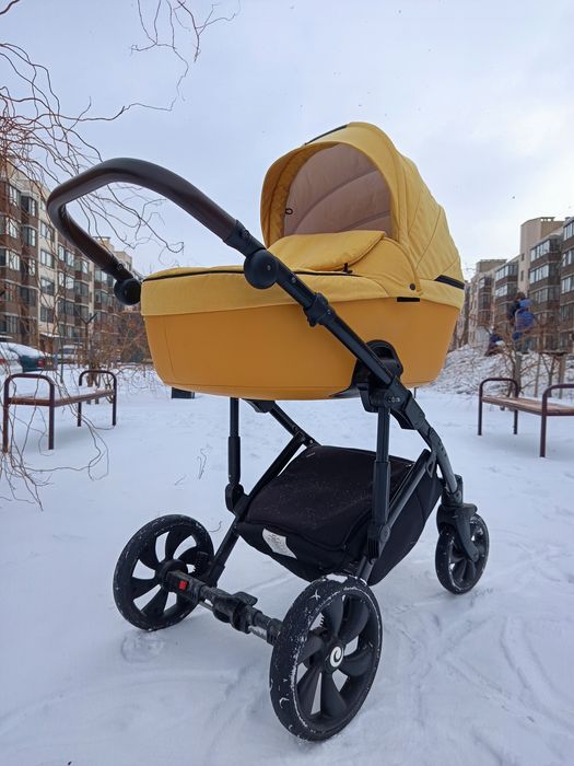 Продам універсальну дитячу каляску Tutti Viva Life 2в1