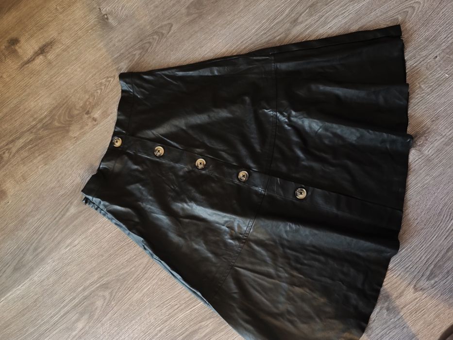 Spódnica skórzana MIDI guziki