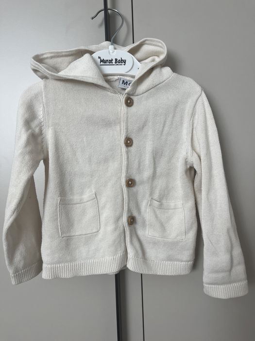 Кофтинка на гудзиках