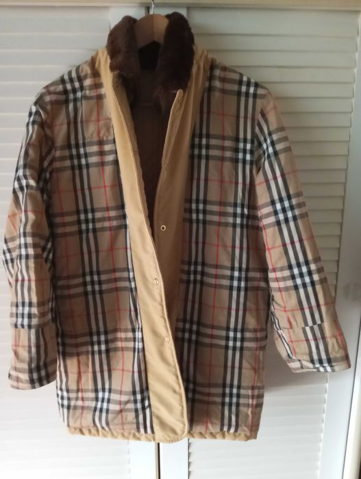 Casaco Burberrys com gola amovível