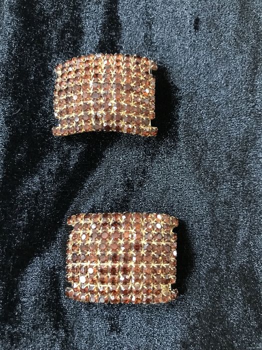 Біжутерія молодіжна