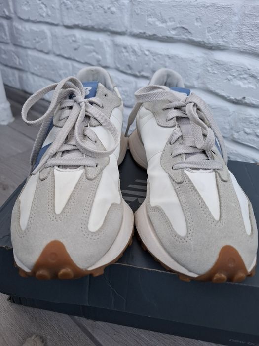 Женские кроссовки New Balance 327