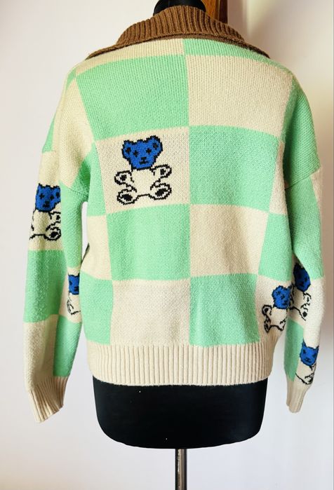 Dzianinowy sweterek w kratę z misiami, L 40, styl retro
