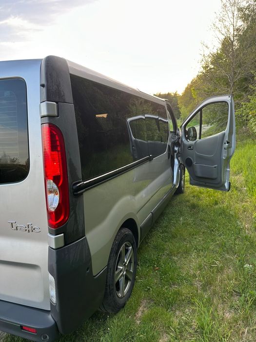 Samochód osobowy Renault Trafic