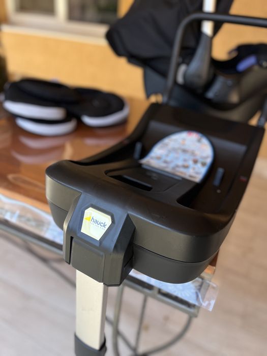 Автокрісло Hauck Comfort Fix 0-3 +isofix base