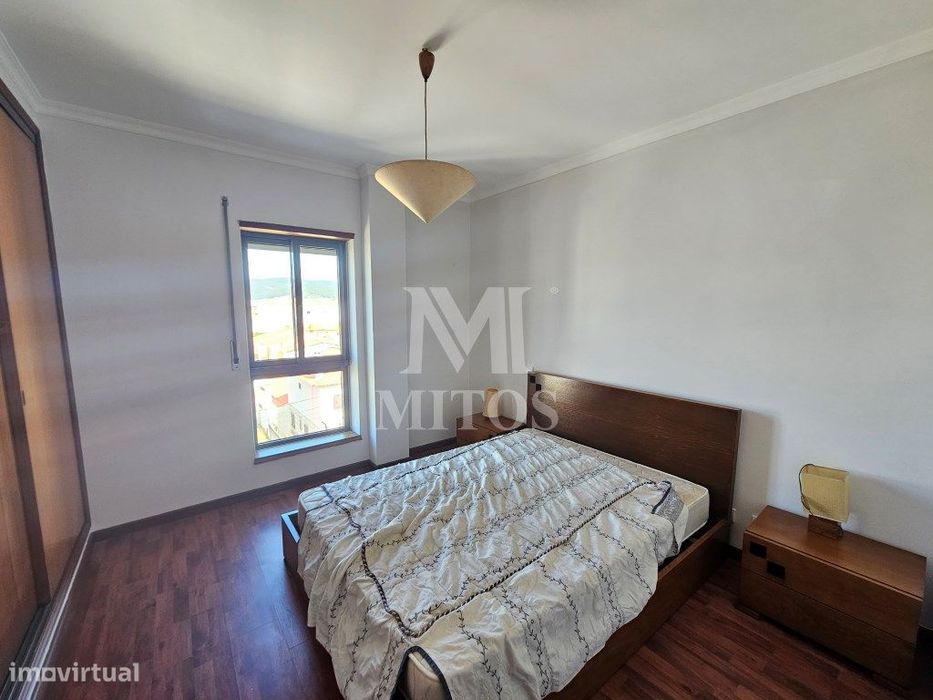 Apartamento T4 mobilado - Darque