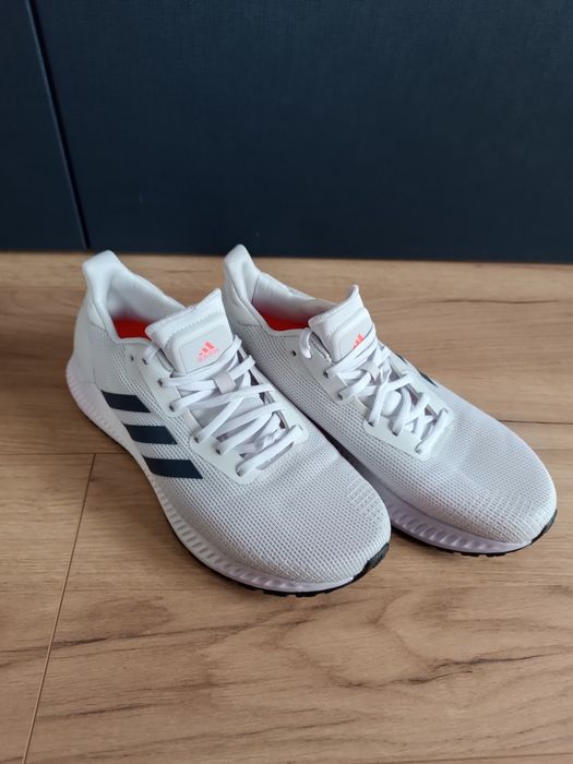 Buty sportowe Adidas Solarblaze EE4238 r.39 1/3