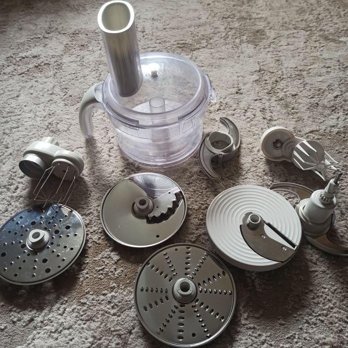 Кухонний комбайн Philips.комплектуючі до нього