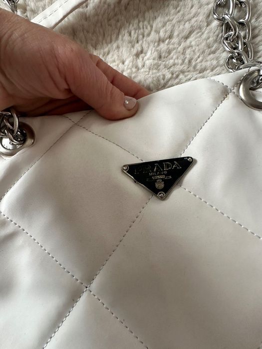 Torebka torba Prada biała letnia