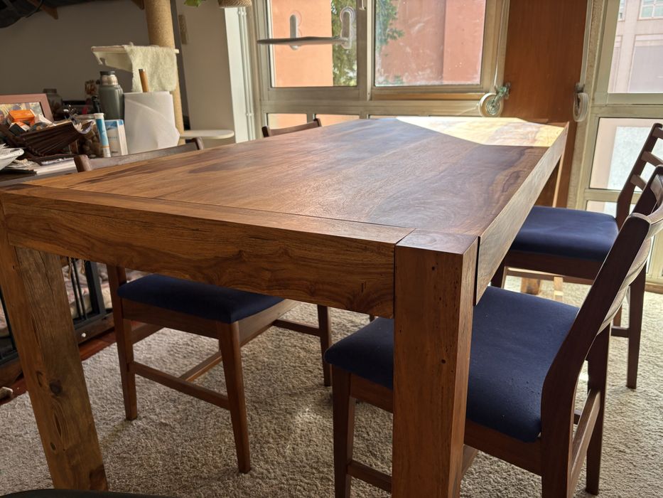 Mesa de jantar madeira Kare